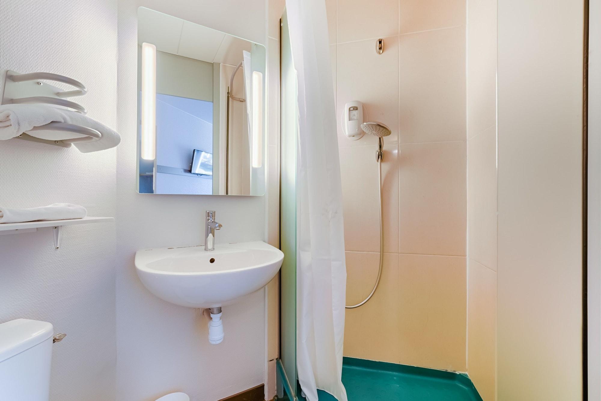 B&B Hotel Aix-En-Provence Pont De L'Arc 외부 사진